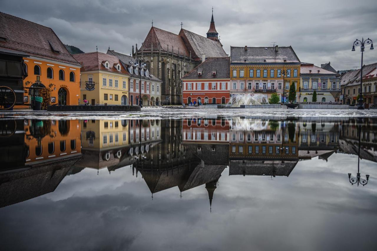 Cosy Center Apartment Brasov Bagian luar foto