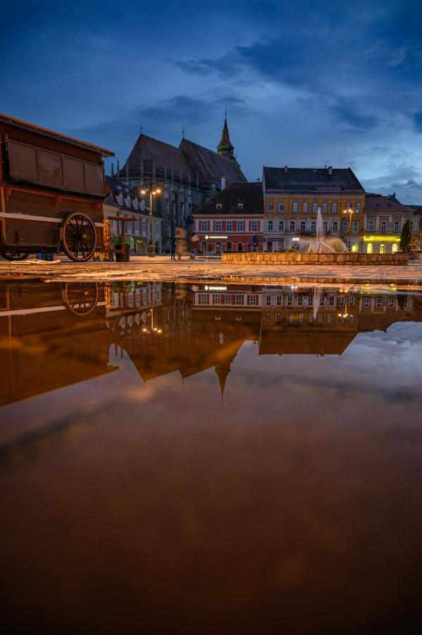 Cosy Center Apartment Brasov Bagian luar foto
