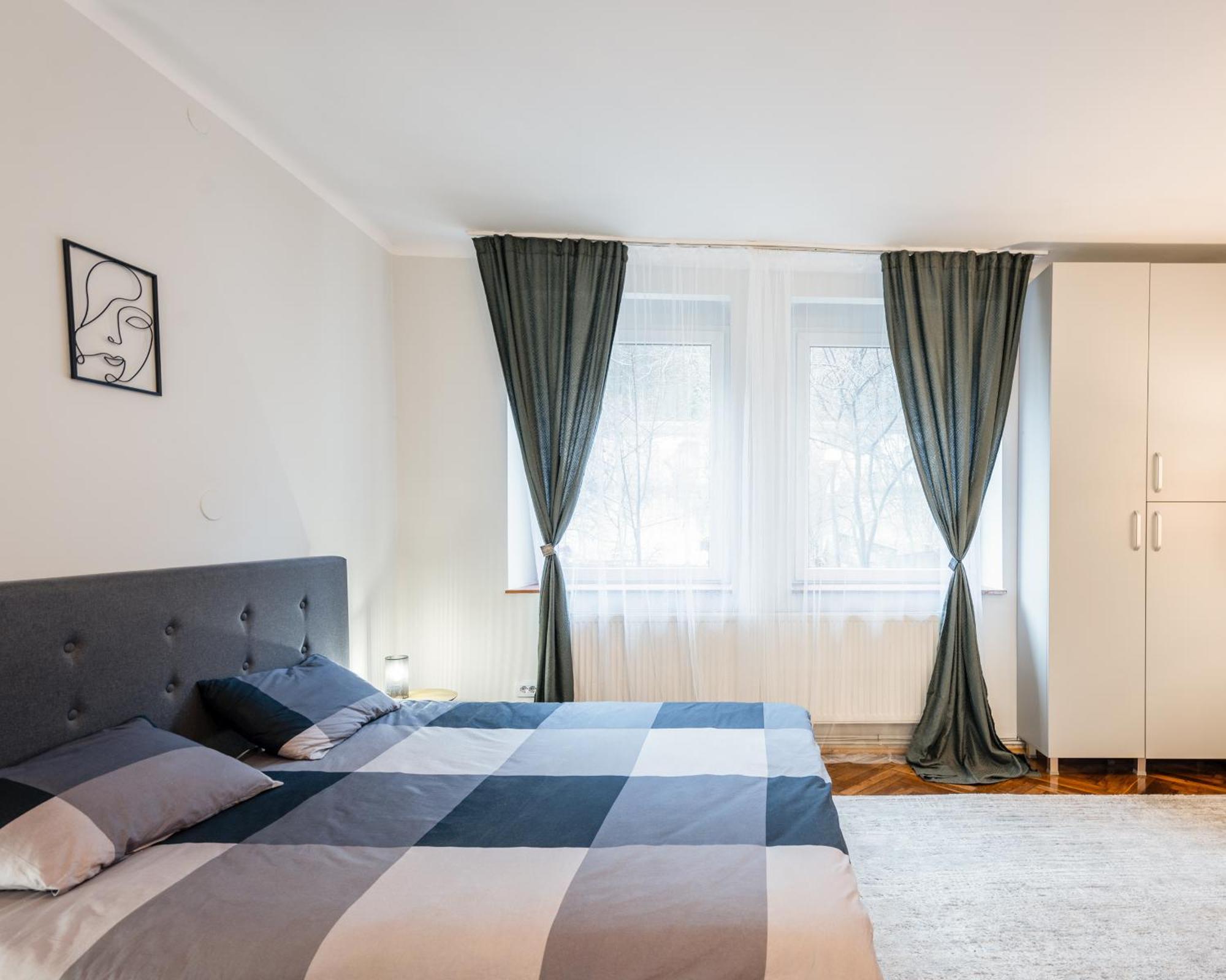 Cosy Center Apartment Brasov Bagian luar foto